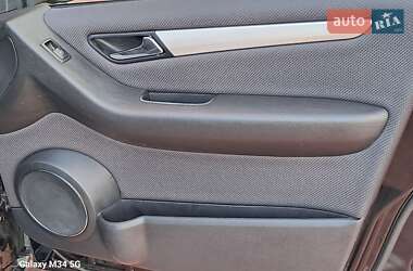 Хэтчбек Mercedes-Benz B-Class 2010 в 