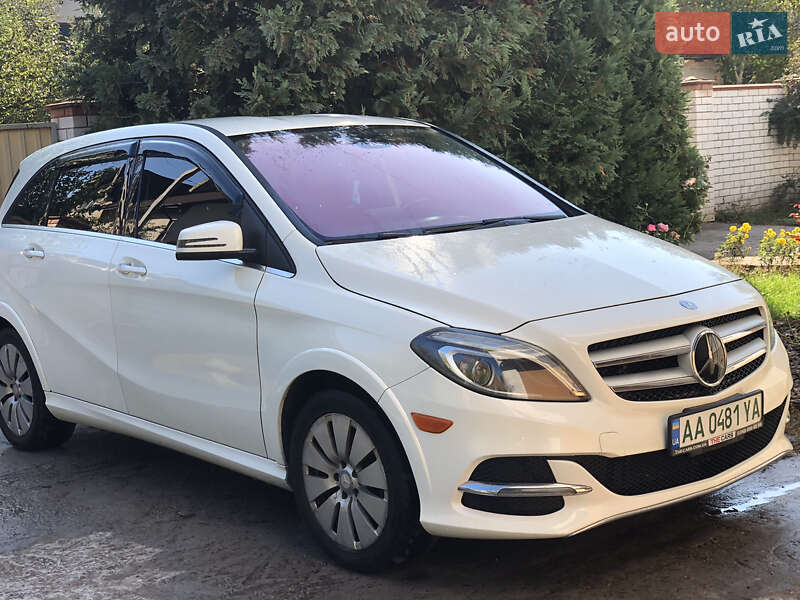 Mercedes-Benz B-Class 2015