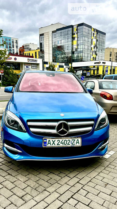 Хэтчбек Mercedes-Benz B-Class 2015 в Львове