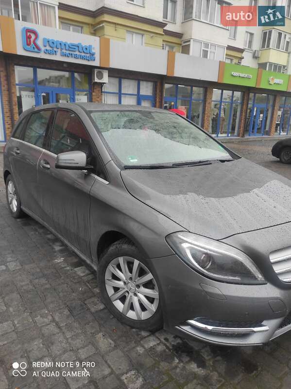 Хэтчбек Mercedes-Benz B-Class 2013 в Ивано-Франковске фото 3 Хэтчбек Mercedes-Benz B-Class 2013 в Ивано-Франковске