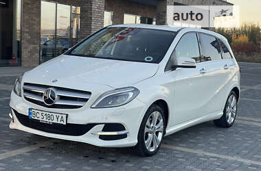 Хэтчбек Mercedes-Benz B-Class 2016 в 