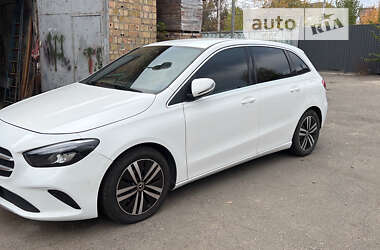 Хэтчбек Mercedes-Benz B-Class 2022 в Киеве