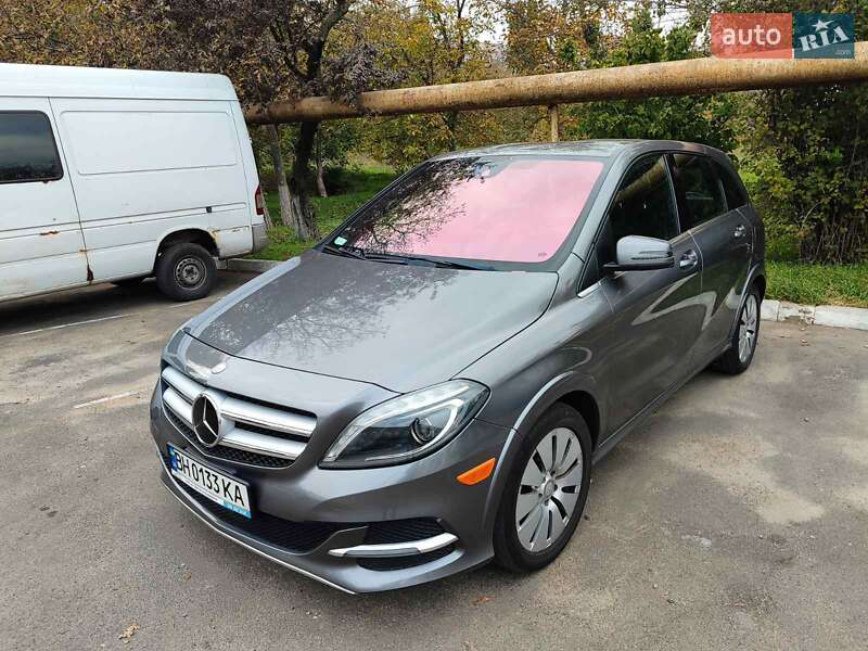 Mercedes-Benz B-Class 2016