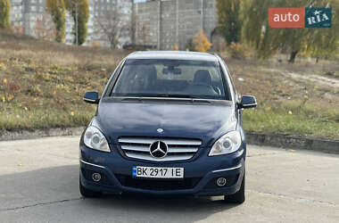 Mercedes-Benz B-Class 2011