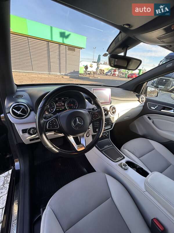 Хэтчбек Mercedes-Benz B-Class 2015 в Солонке