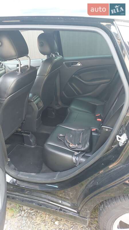 Хетчбек Mercedes-Benz B-Class 2012 в Сваляві