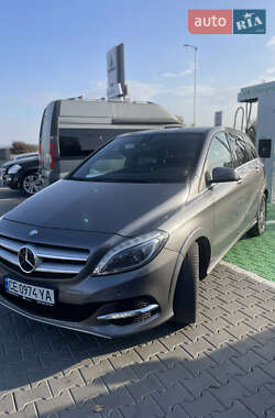 Хэтчбек Mercedes-Benz B-Class 2016 в 