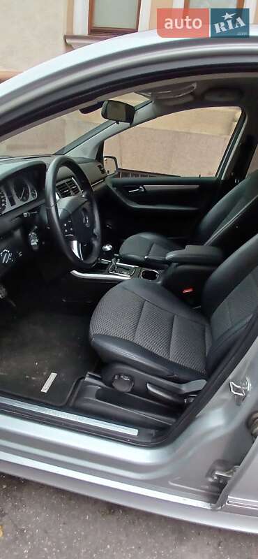 Хэтчбек Mercedes-Benz B-Class 2009 в Полтаве фото 13 Хэтчбек Mercedes-Benz B-Class 2009 в Полтаве