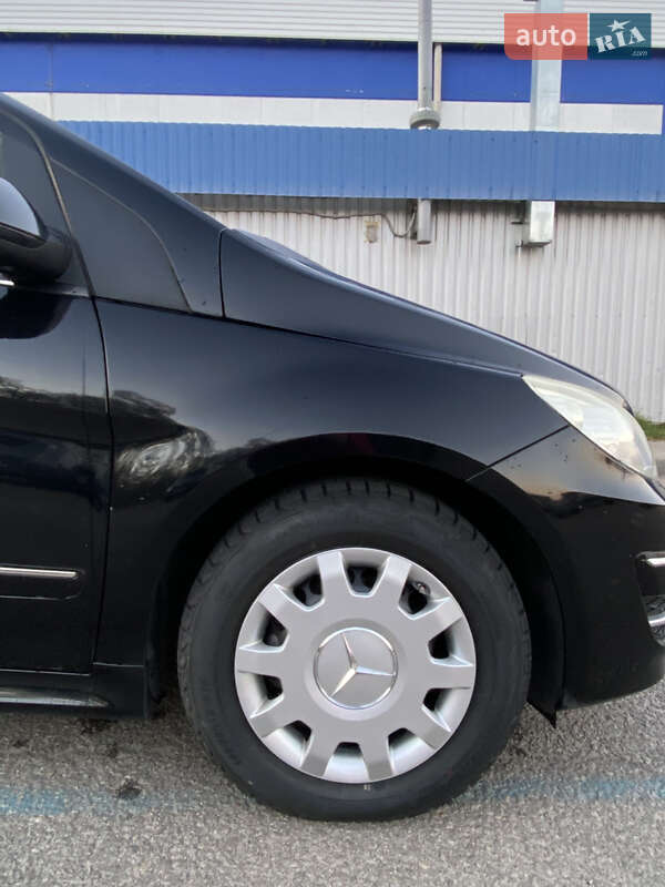 Хетчбек Mercedes-Benz B-Class 2010 в Дніпрі