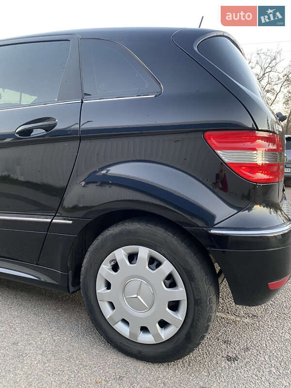 Хетчбек Mercedes-Benz B-Class 2010 в Дніпрі