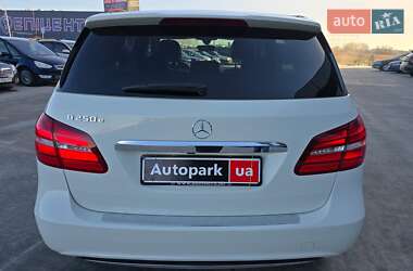Хэтчбек Mercedes-Benz B-Class 2016 в 