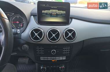 Хэтчбек Mercedes-Benz B-Class 2016 в 