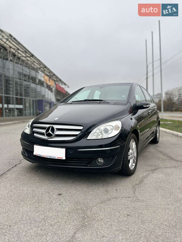 Хэтчбек Mercedes-Benz B-Class 2007 в 