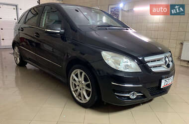 Mercedes-Benz B-Class 2011