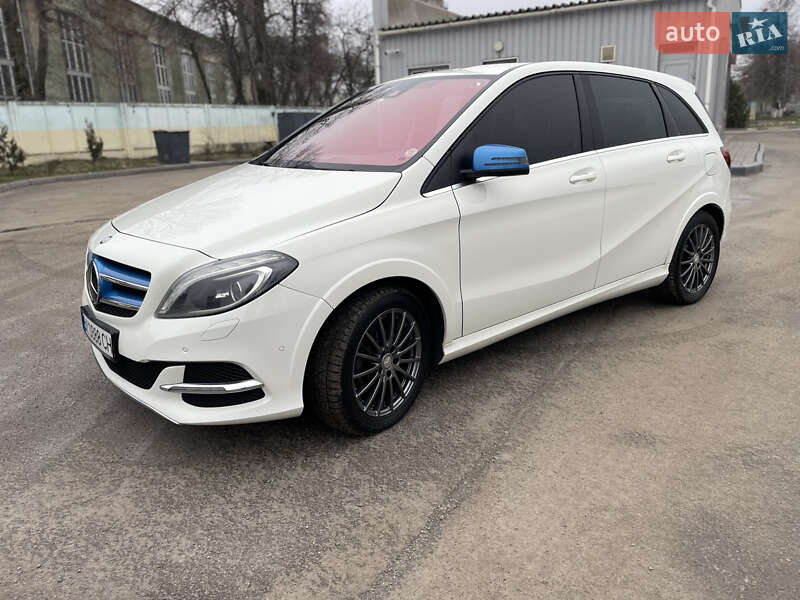 Хетчбек Mercedes-Benz B-Class 2015 в Рівному фото 3 Хетчбек Mercedes-Benz B-Class 2015 в Рівному