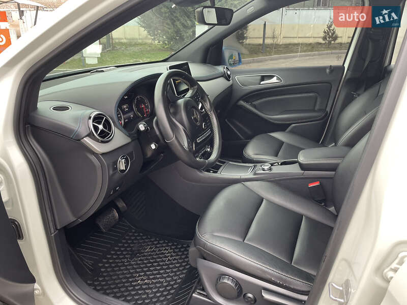 Хетчбек Mercedes-Benz B-Class 2015 в Рівному фото 14 Хетчбек Mercedes-Benz B-Class 2015 в Рівному