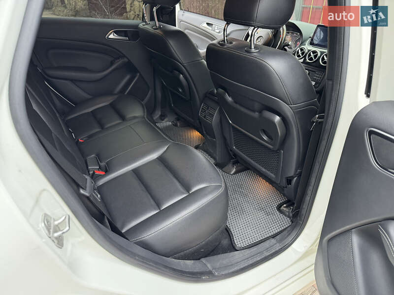 Хетчбек Mercedes-Benz B-Class 2015 в Краматорську