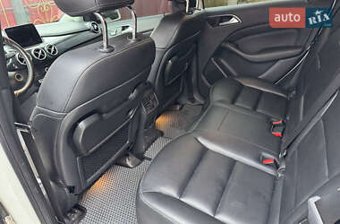 Хэтчбек Mercedes-Benz B-Class 2015 в 