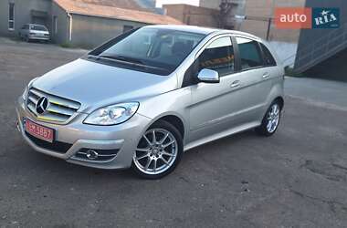 Хетчбек Mercedes-Benz B-Class 2011 в Ніжині