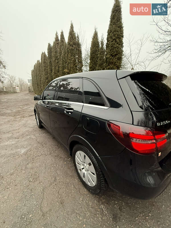 Хэтчбек Mercedes-Benz B-Class 2017 в Ровно фото 2 Хэтчбек Mercedes-Benz B-Class 2017 в Ровно