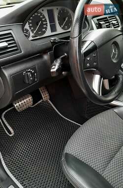 Хэтчбек Mercedes-Benz B-Class 2009 в 