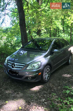 Mercedes-Benz B-Class 2011