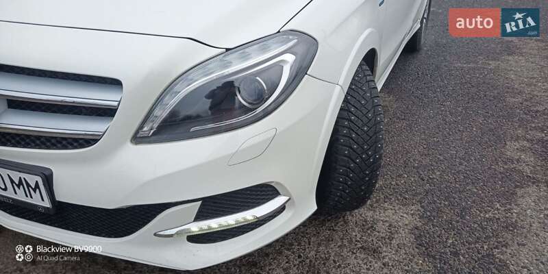 Хетчбек Mercedes-Benz B-Class 2017 в Харкові фото 17 Хетчбек Mercedes-Benz B-Class 2017 в Харкові