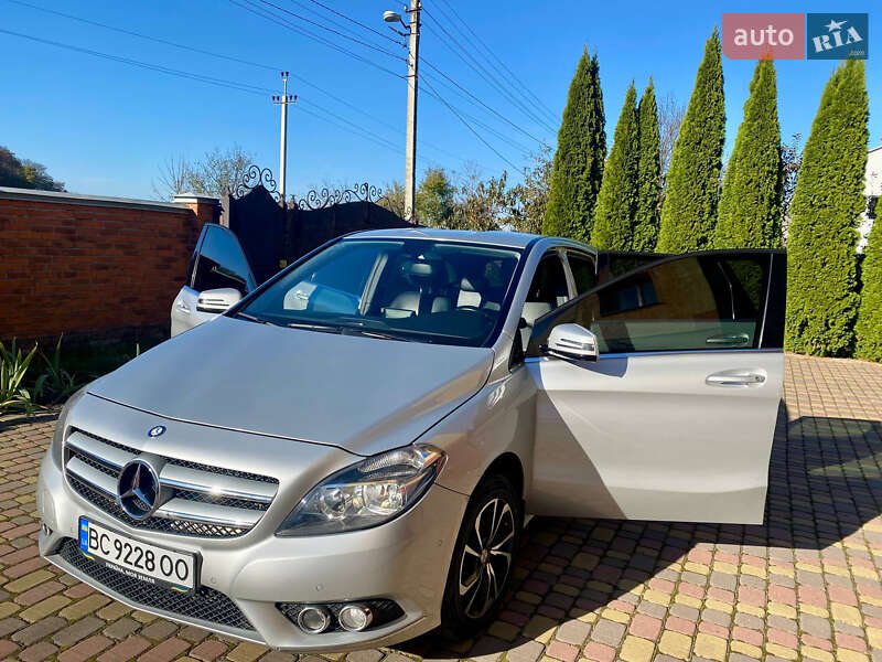 Хэтчбек Mercedes-Benz B-Class 2012 в Жовкве
