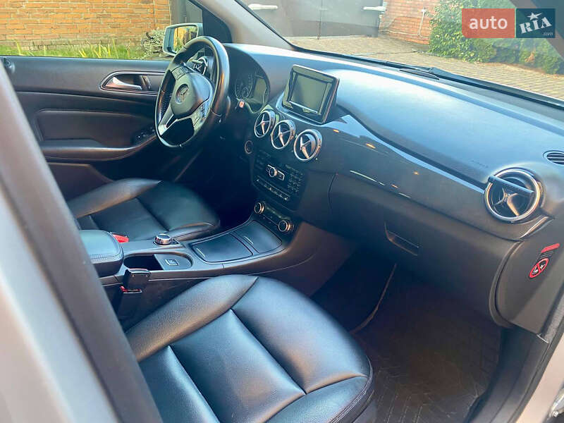 Хэтчбек Mercedes-Benz B-Class 2012 в Жовкве