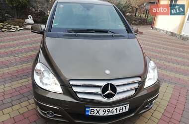 Хетчбек Mercedes-Benz B-Class 2010 в Хмельницькому