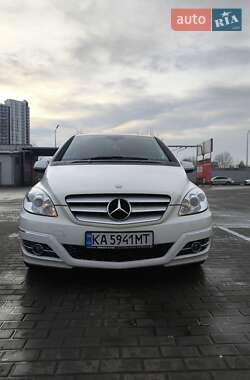 Mercedes-Benz B-Class 2011