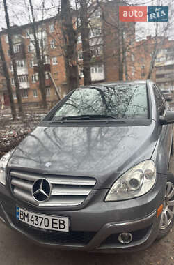 Хэтчбек Mercedes-Benz B-Class 2011 в 