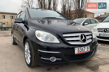 Mercedes-Benz B-Class 2011