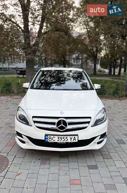 Хэтчбек Mercedes-Benz B-Class 2016 в 