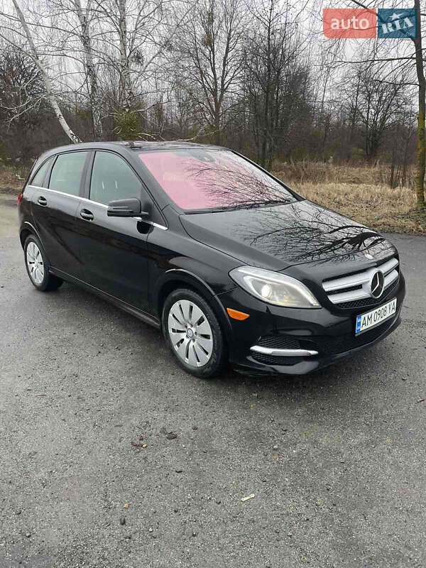 Хэтчбек Mercedes-Benz B-Class 2014 в Коростене