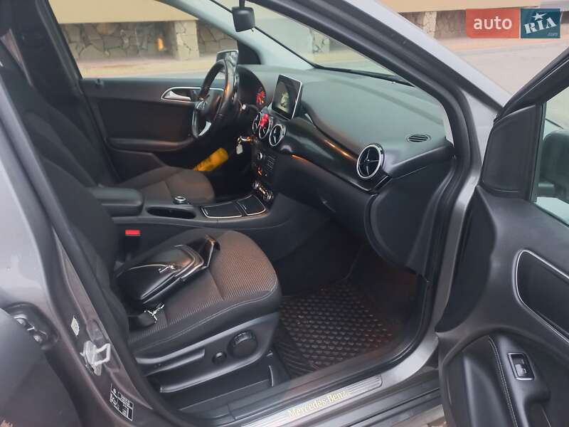 Хэтчбек Mercedes-Benz B-Class 2015 в Ковеле