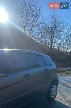 Хэтчбек Mercedes-Benz B-Class 2007 в 