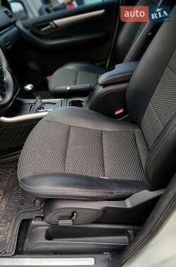Хэтчбек Mercedes-Benz B-Class 2011 в 
