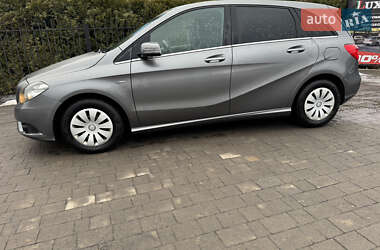 Хэтчбек Mercedes-Benz B-Class 2011 в 