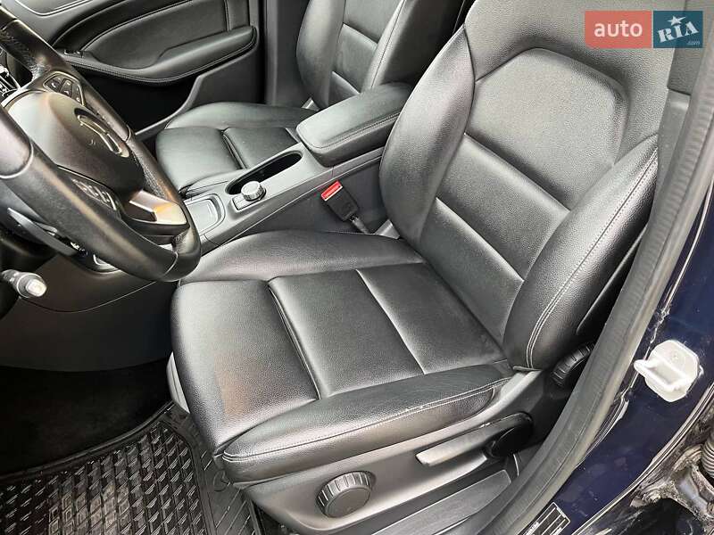 Хетчбек Mercedes-Benz B-Class 2016 в Житомирі