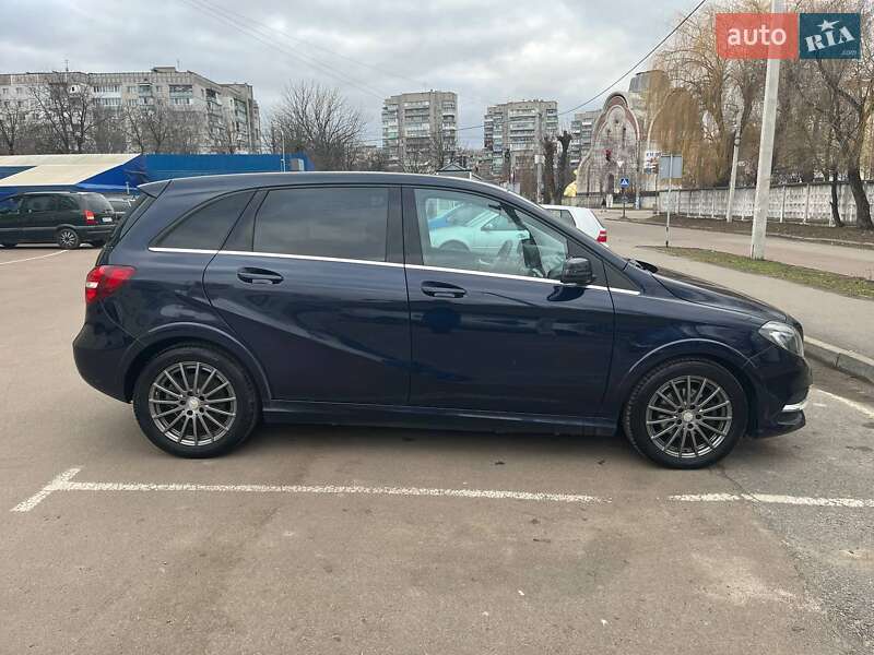 Хетчбек Mercedes-Benz B-Class 2016 в Житомирі