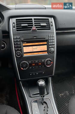 Хэтчбек Mercedes-Benz B-Class 2008 в 