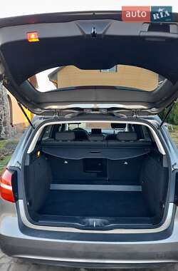 Хэтчбек Mercedes-Benz B-Class 2017 в 