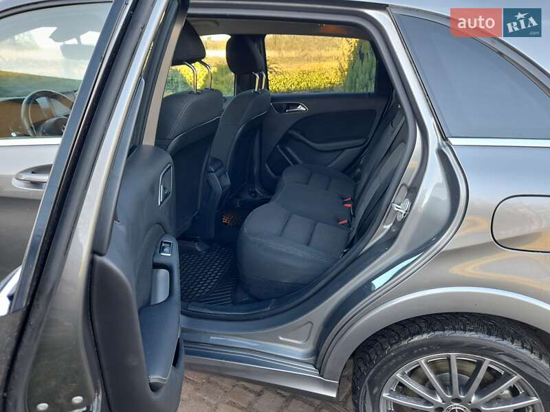 Хэтчбек Mercedes-Benz B-Class 2017 в Нововолынске