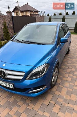 Mercedes-Benz B-Class 2016 Mercedes-Benz B-Class 2016