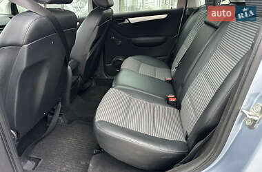 Хэтчбек Mercedes-Benz B-Class 2006 в 