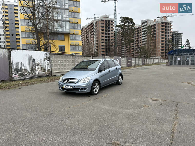 Хетчбек Mercedes-Benz B-Class 2006 в Києві фото 58 Хетчбек Mercedes-Benz B-Class 2006 в Києві