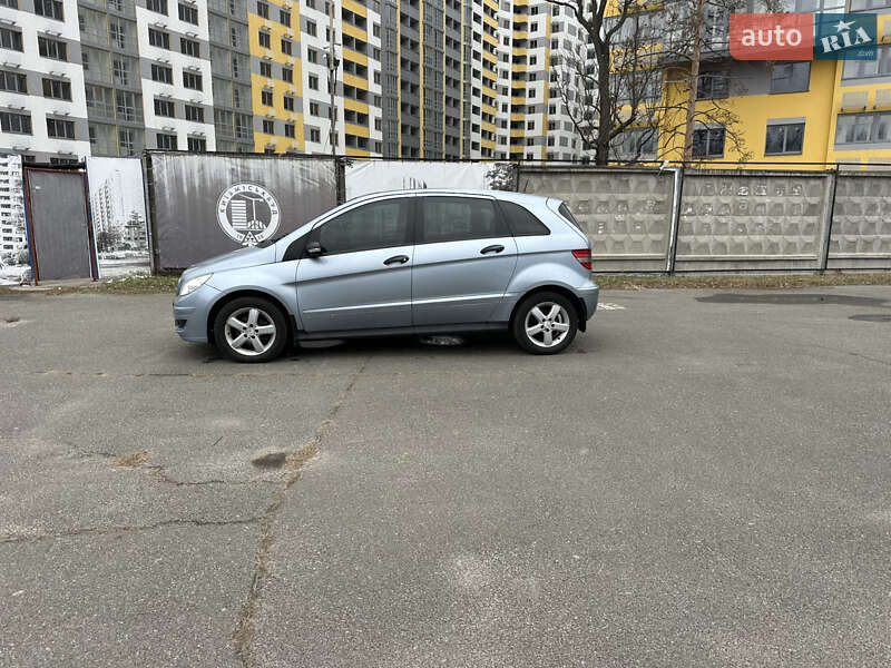 Хетчбек Mercedes-Benz B-Class 2006 в Києві фото 63 Хетчбек Mercedes-Benz B-Class 2006 в Києві