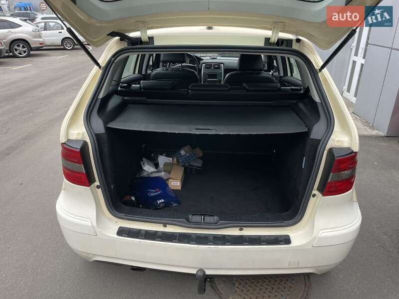 Хэтчбек Mercedes-Benz B-Class 2011 в Киеве