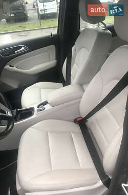 Хэтчбек Mercedes-Benz B-Class 2014 в 